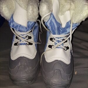 Itasca Women's Blue and Gray Winter Boots